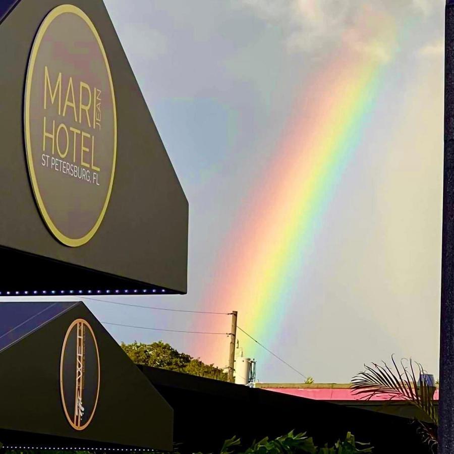 Mari Jean Hotel - All Adults Welcome St. Petersburg Bagian luar foto